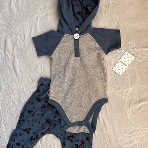 Garden / Farm Blue Grey Short Sleeve SET Nordstrom- NWT - 12 months